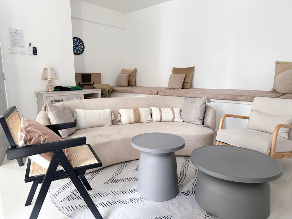 A wanderer's vintage bohemian residence